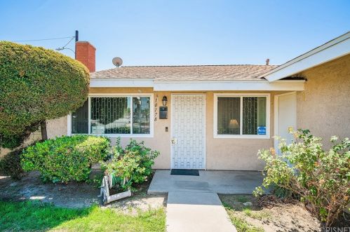 10178 Lindale St, Bellflower, CA 90706-3220