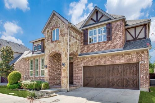 13611 Greystone Dr, Dallas, TX 75244-8104