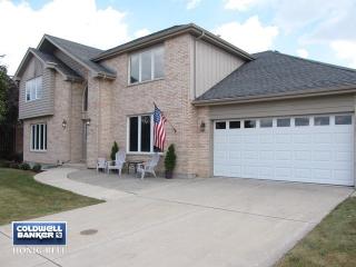 900 Glenmore St, Romeoville, IL 60441-2787