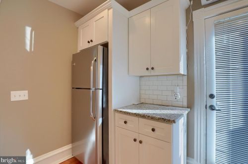 28 Vine St, Lancaster PA  17603-3943 exterior