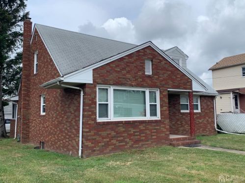 23 Highland Ave, Keasbey, NJ 08832-1138