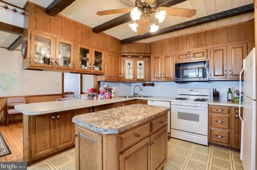 325 Ross St, Lancaster PA  17602-1941 exterior