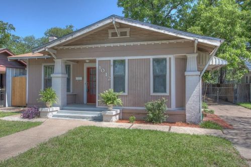 1012 Orange St, Fort Worth, TX 76110-6731