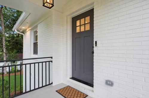 2661 Caldwell Rd, Atlanta GA  30319-3164 exterior