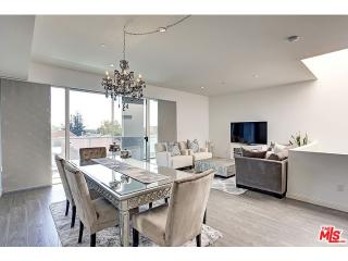 2400 Corinth Ave, Los Angeles CA 90064-3192 exterior