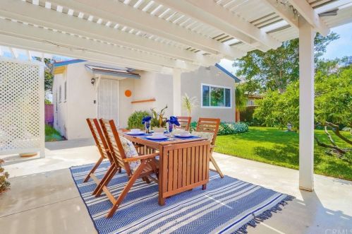 1527 Riviera Dr, Santa Ana CA 92706-1850 exterior