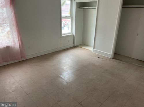 701 9 St, Camden NJ 08102-1721 exterior