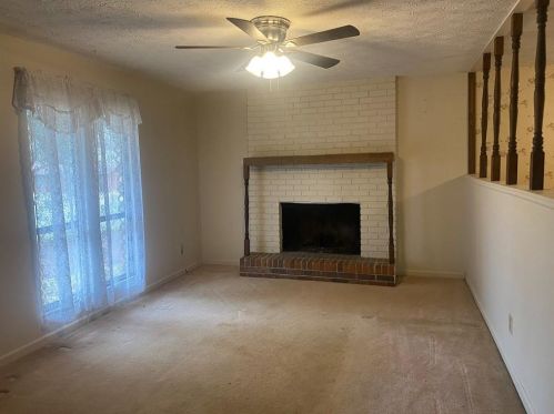 1607 Squire Dr, Marietta, GA 30008-5756