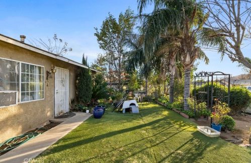 10433 Orchard St, Bloomington, CA 92316-2318
