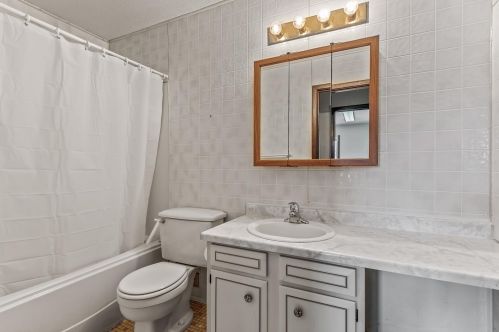 463 Dorland Ct, Saint Paul MN  55119-5503 exterior