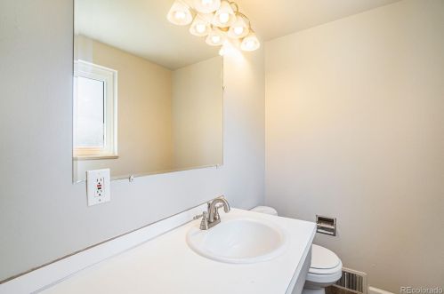 11100 Wesley Ave, Denver CO  80014-1741 exterior