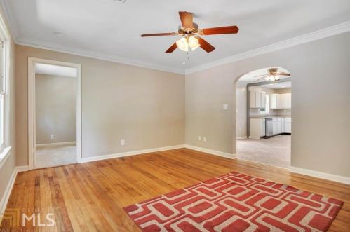 180 Scott Blvd, Stockbridge GA 30281-3855 exterior