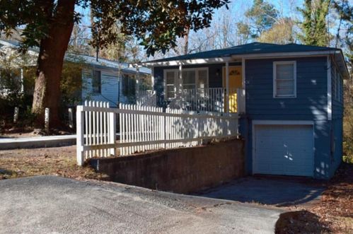 1610 Ezra Church Dr, Atlanta GA  30314-2151 exterior
