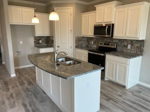 3333 Windcrest Dr, Granbury TX  76049 exterior