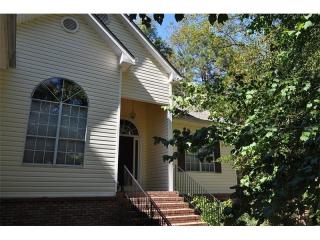 648 Swans Landing Dr, Dacula, GA 30019-1371