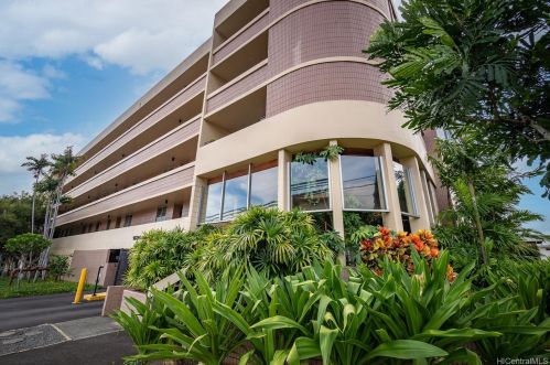 1634 Nuuanu Ave, Honolulu HI  96817-3208 exterior