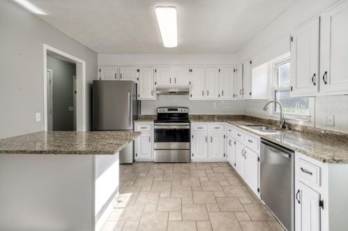 1308 Cross Plains Hulett Rd, Carrollton GA  30116-6643 exterior
