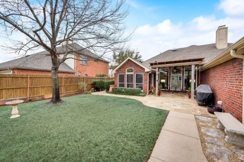 1504 Caldwell Cir, Carrollton TX 75010-6433 exterior