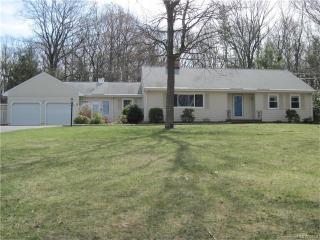 78 Natchaug Dr, Glastonbury, CT 06033-1914
