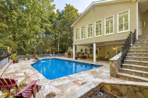 4605 Settles Point Rd, Suwanee, GA 30024-1988
