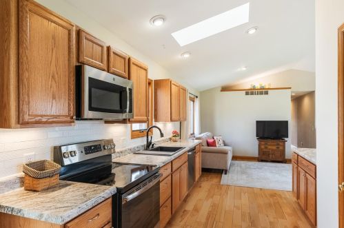 9146 Fidelis Dr, Cincinnati OH 45242-7431 exterior