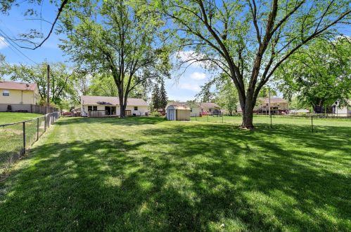 923 Meadow Ln, Streamwood, IL 60107-2113