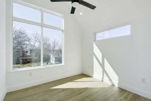 4907 Delores Ave, Austin TX  78721-2107 exterior