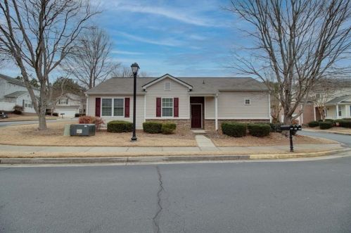 326 Hiawassee Dr, Holly Springs, GA 30188-7804