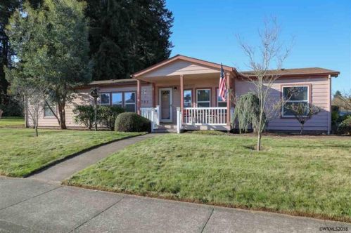 1785 Woodland Ave, Woodburn OR  97071-2008 exterior