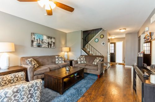 6834 Winston Dr, Tinley Park, IL 60477-1772