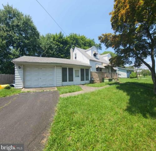 170 Crescent Ave, Trenton, NJ 08638-2241