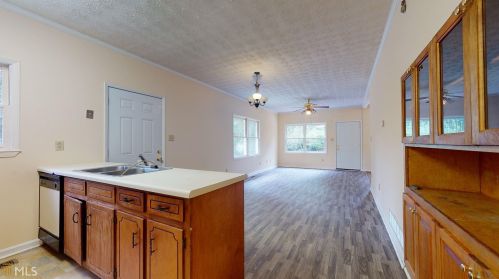 5858 Pinetree Ln, Rex GA 30273-1319 exterior