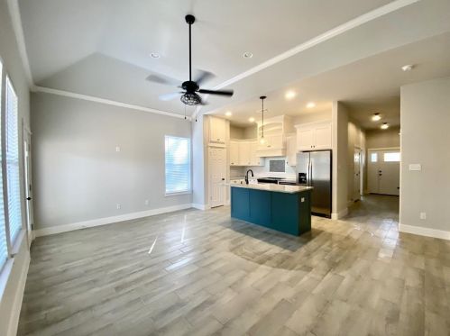 411 Cleveland Rd, Granbury TX  76049-7503 exterior