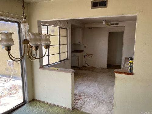 6666 Garces Ave, Riverside, CA 92509-5524