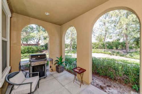 145 Pathway, Irvine CA  92618-8846 exterior