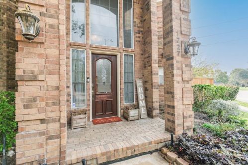 1727 Rambling Stone Dr, Richmond TX  77406-6623 exterior