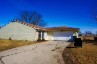 828 Mulford Ln, Joliet, IL 60431-9305