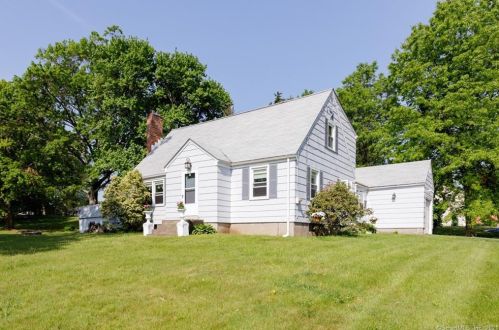 115 Macktown Rd, Windsor, CT 06095-1425