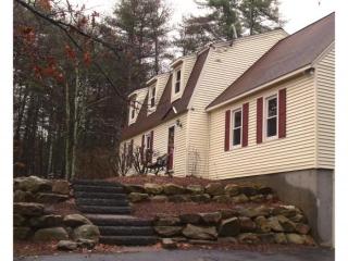 52 Buttonwood Dr, Hollis, NH 03049-6215