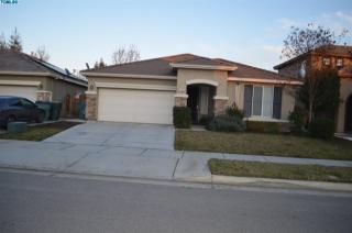 1446 Vickie St, Visalia, CA 93291-8556