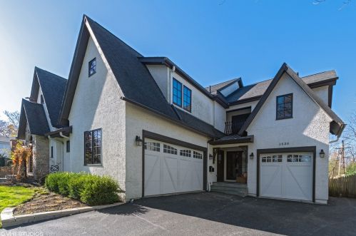 1520 Woodbine Ct, Bannockburn, IL 60015-2016