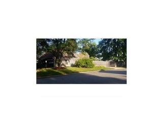 77 Arthur Pl, Iselin, NJ 08830-1146