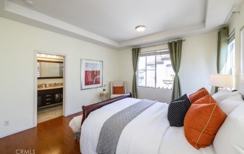 22 Del Ventura, Irvine CA  92606-8857 exterior