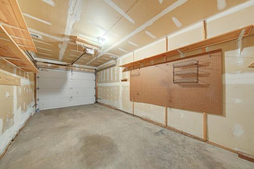 1579 Helmo Ave, Saint Paul MN  55128-5534 exterior