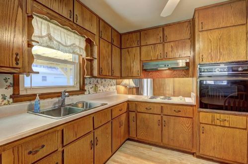 2690 Lakeview Dr, Conyers GA  30094-4942 exterior