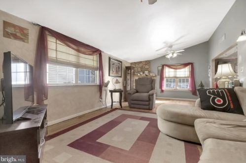 216 Nassau Dr, Tavistock, NJ 08033-3961