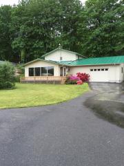459 Burchard Dr, Greenacres, OR 97473-9724