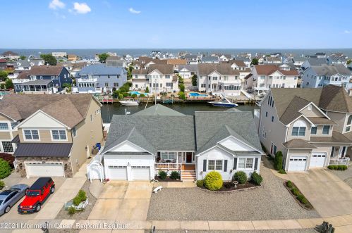 1355 Laurel Blvd, Lacey Township, NJ 08734-2913