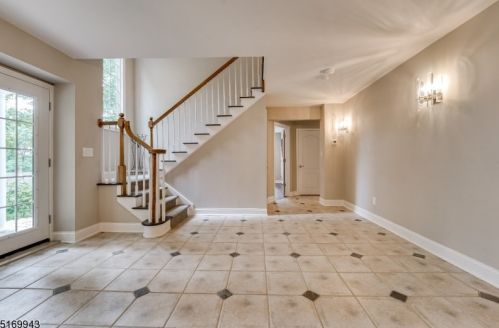 77 Pleasant Hill Rd, Dover NJ  07869-3568 exterior