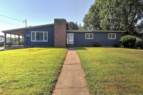 582 Milford Point Rd, Milford, CT 06460-5429